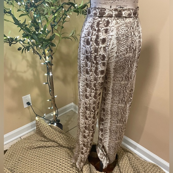 Animal Print 2 Piece set Brown and tan 6-8 - Picture 11 of 16